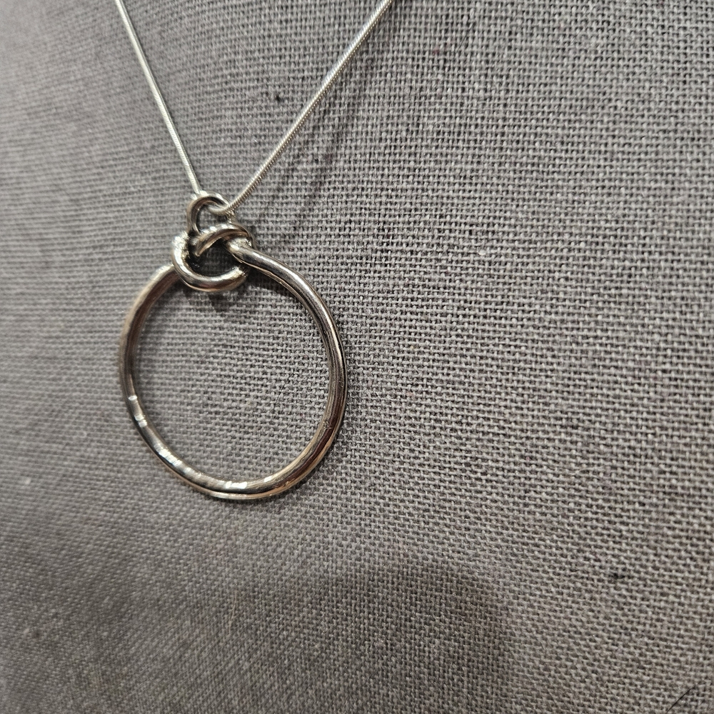 Avon Elegant Silver Ring Necklace - image 5